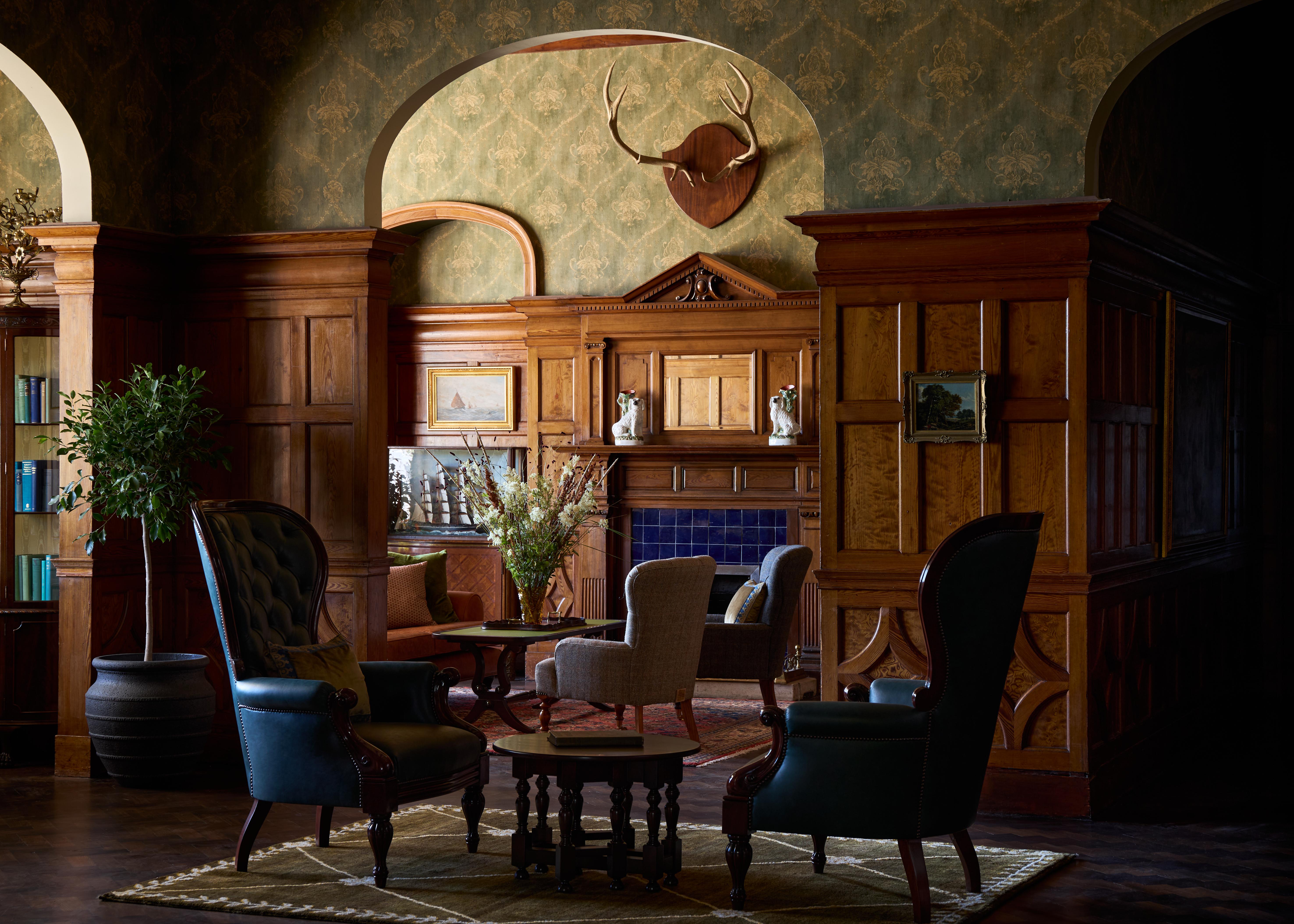 Dornoch Station Hotell Eksteriør bilde The library at the hotel